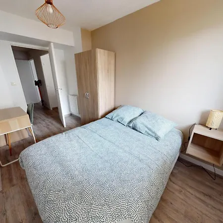 F4 - Rue Jean Le Brozec