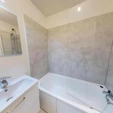 Apartment F4 - Rue Jean Le Brozec