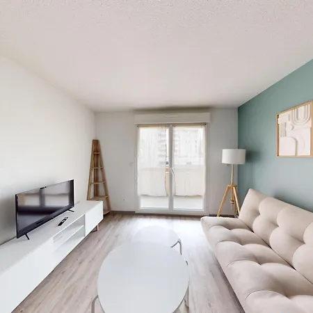 F4 - Rue Jean Le Brozec Апартаменты