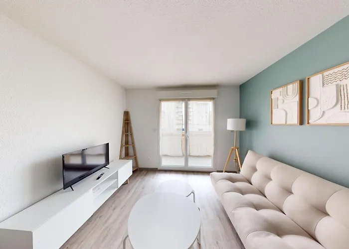 F4 - Rue Jean Le Brozec Апартаменты