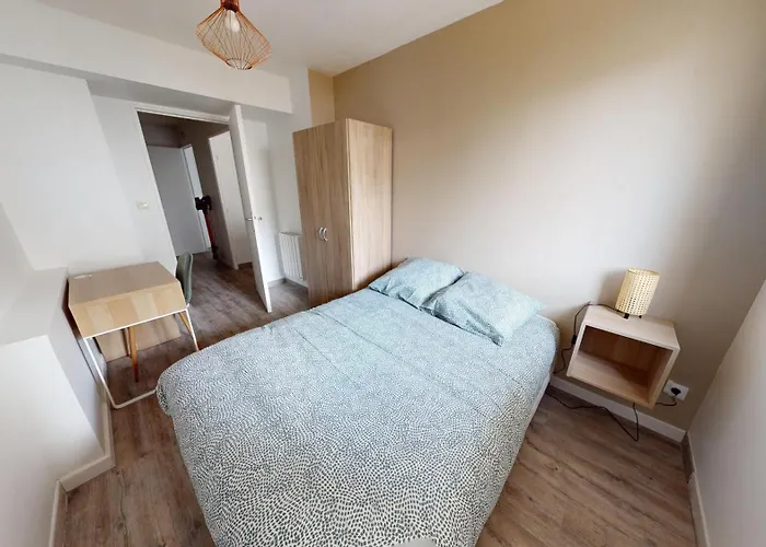 F4 - Rue Jean Le Brozec